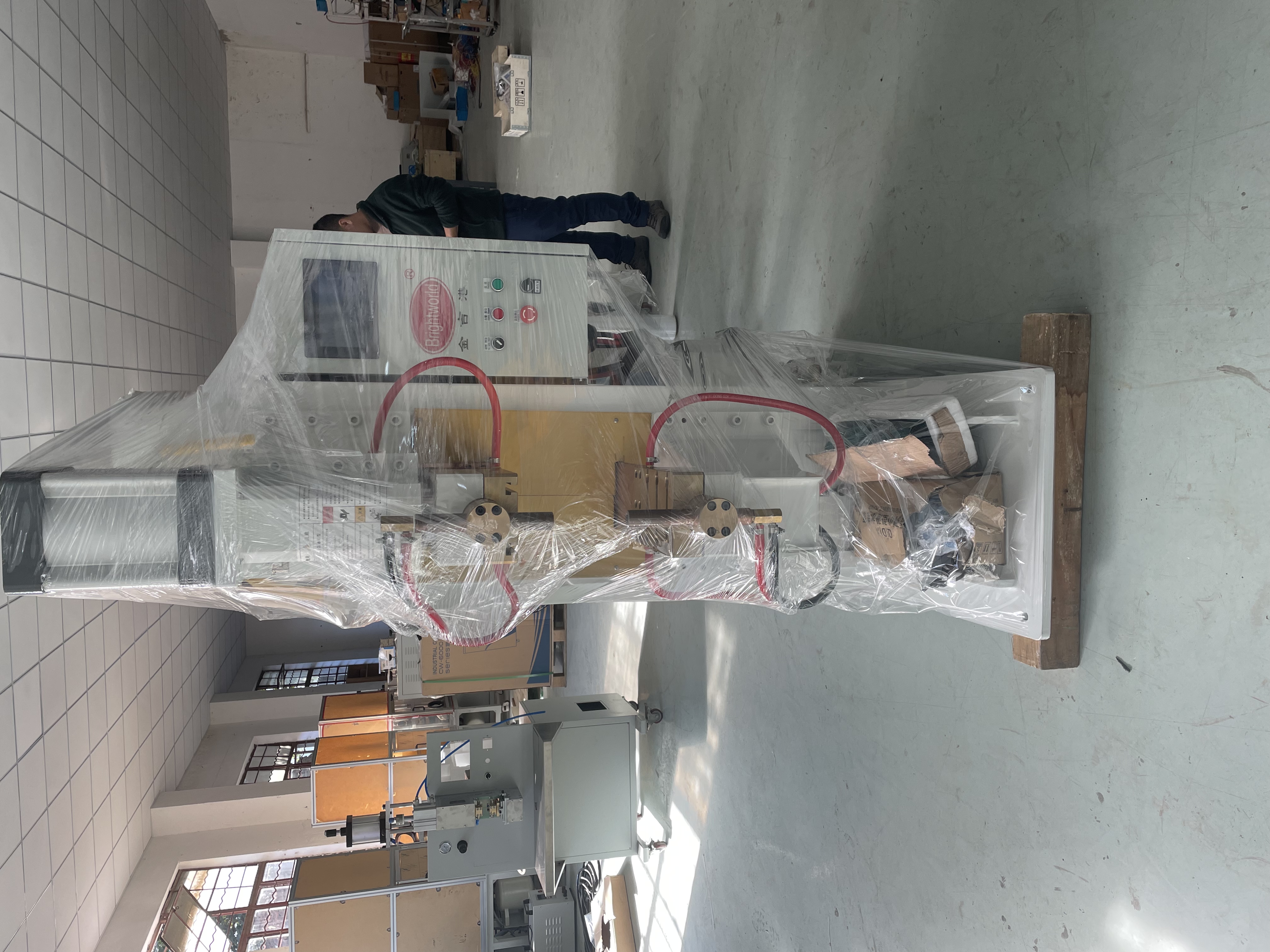 中頻點焊機