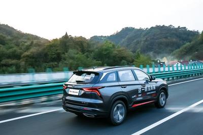 試駕長(zhǎng)安CS75 PLUS，領(lǐng)略“江南天路”之美